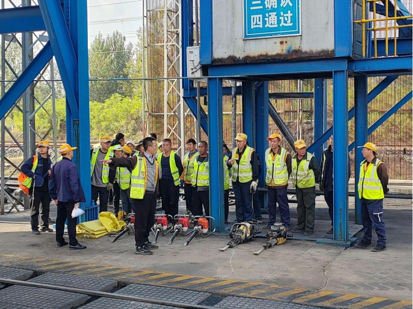 西安铁路局绥德工电段以及延安车务段黄