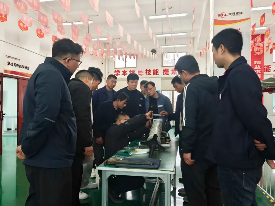 提升气动锚杆钻机故障处置能力